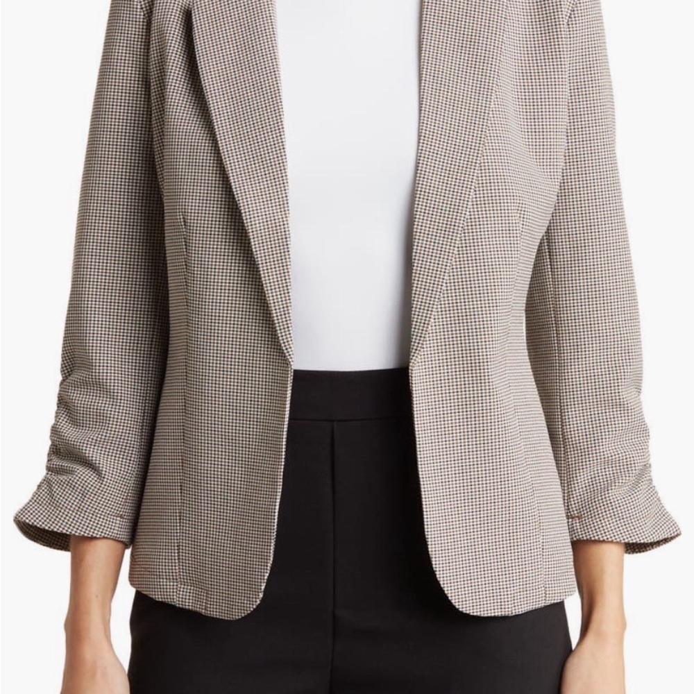 Nordstrom Black Brown and White Blazer with Fitted Silhouette
